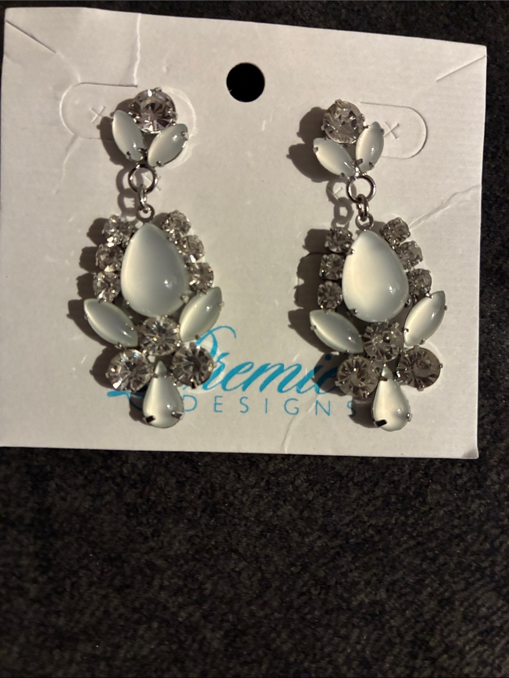 Premier Designs White Opalescent Teardrop & Crystal Drop Earrings - Picture 1 of 5